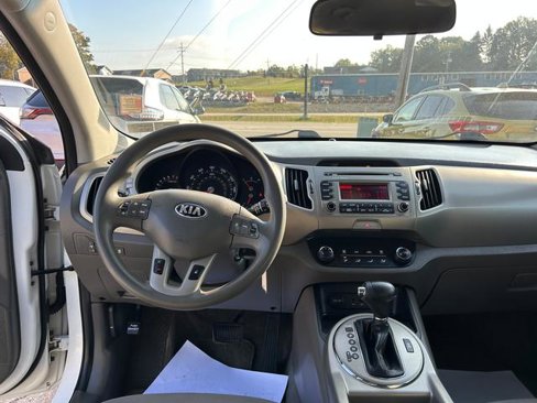 Used 2014 Kia Sportage LX image 11