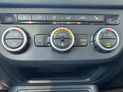 Used 2014 Volkswagen Tiguan SEL image 21