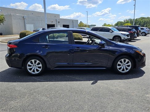 Used 2021 Toyota Corolla LE image 13