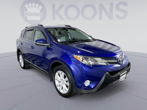Used 2015 Toyota RAV4 Limited image 1