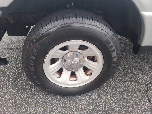Used 2009 Ford Ranger XLT image 11
