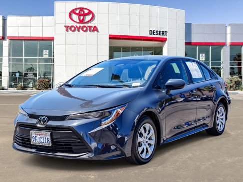 Used 2023 Toyota Corolla LE image 3