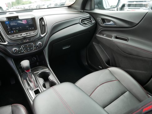 Used 2022 Chevrolet Equinox RS w/ RS Leather Package image 11