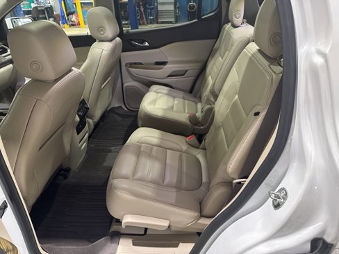 Used 2019 GMC Acadia Denali image 35