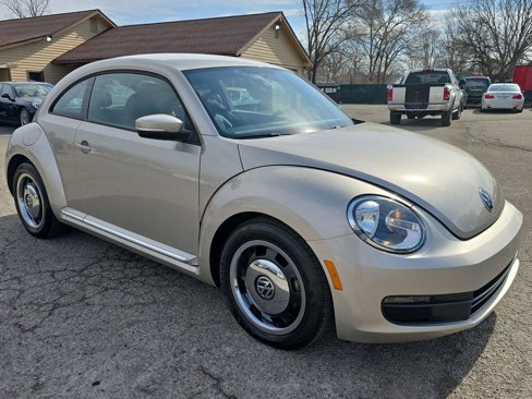 Used 2012 Volkswagen Beetle 2.5 image 18