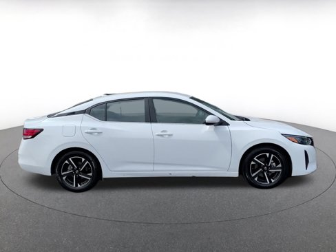Used 2024 Nissan Sentra SV image 16