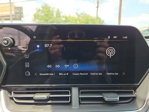 New 2025 Chevrolet Trax LT w/ Driver Confidence Package image 11