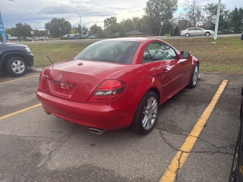 Used 2009 Mercedes-Benz SLK 300 image 4