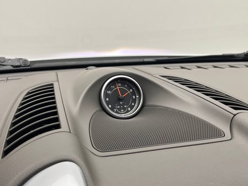 Used 2017 Porsche Cayenne Platinum Edition image 24