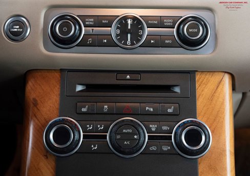 Used 2011 Land Rover Range Rover Sport HSE image 26
