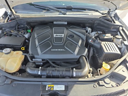 Used 2015 Jeep Grand Cherokee Overland image 18