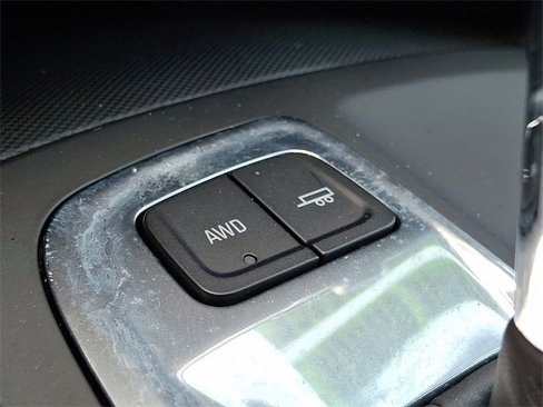 Used 2020 Chevrolet Equinox LT image 28