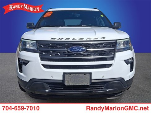 Used 2019 Ford Explorer XLT w/ Equipment Group 202A image 2