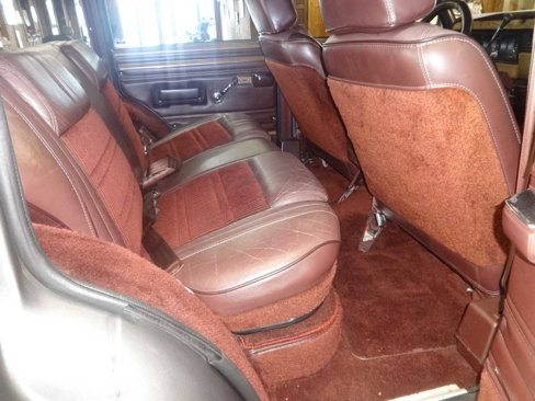 Used 1989 Jeep Grand Wagoneer image 10