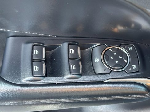 Used 2016 Lincoln MKC Premiere image 28