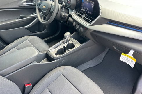 New 2025 Chevrolet Trax LS w/ LS Convenience Package image 16