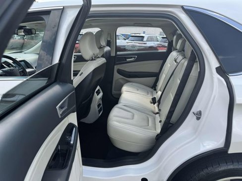 Used 2015 Ford Edge Titanium w/ Equipment Group 302A image 5