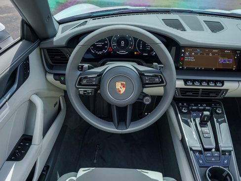 Used 2025 Porsche 911 Carrera image 27