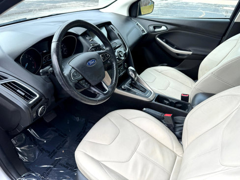 Used 2016 Ford Focus Titanium w/ Titanium Technology Package image 25