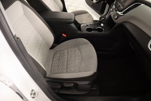 Used 2024 Chevrolet Equinox LS w/ LS Convenience Package image 12