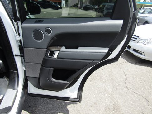 Used 2015 Land Rover Range Rover Sport HSE image 24