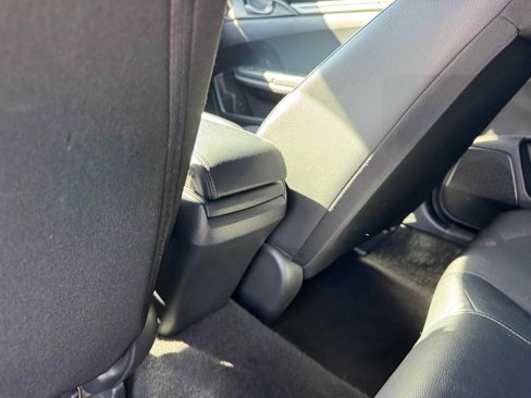 Used 2021 Honda Civic Sport image 28