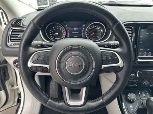 Used 2020 Jeep Compass Limited image 12