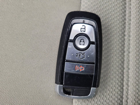 Used 2020 Ford Fusion SE w/ Fleet SE Value Package image 32