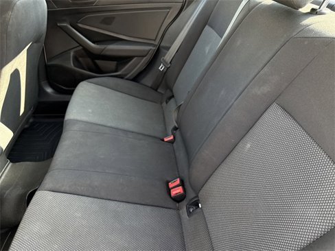 Used 2021 Volkswagen Jetta SE image 11