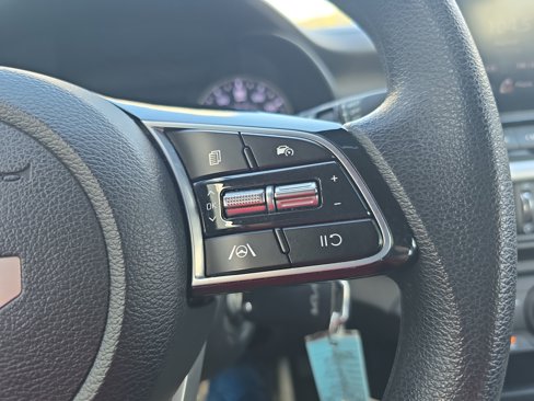 Used 2023 Kia Forte LXS image 21