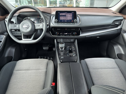 Used 2023 Nissan Rogue SV image 20