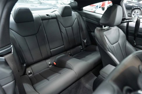 Used 2025 BMW 430i Coupe w/ Premium Package image 12
