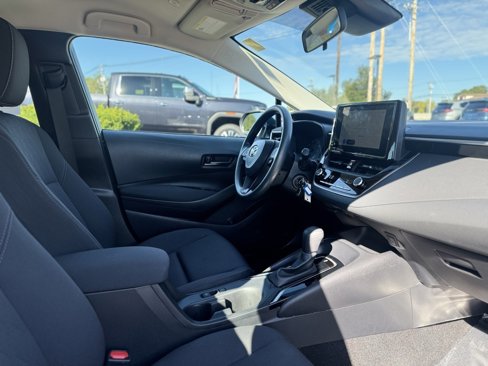 Used 2024 Toyota Corolla LE image 11