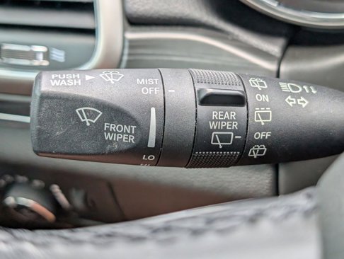 Used 2022 Jeep Grand Cherokee Limited image 27