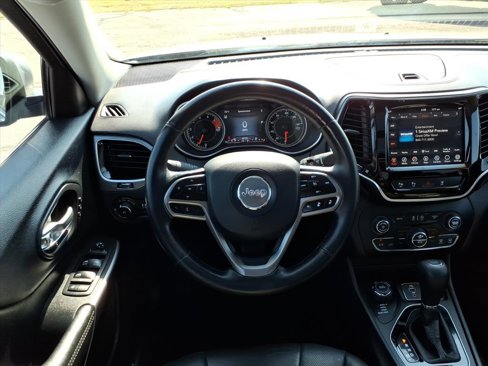 Used 2019 Jeep Cherokee Limited w/ Luxury Group image 30