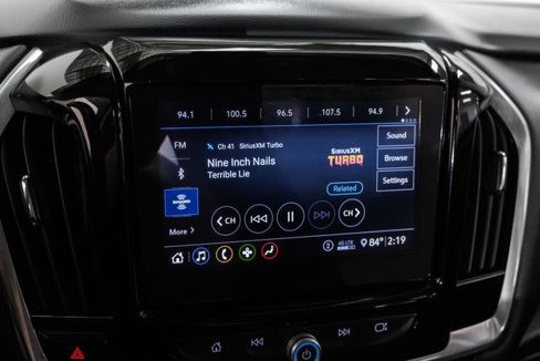 Used 2020 Chevrolet Traverse LT image 27