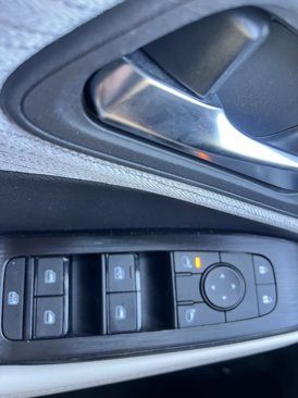 Used 2023 Nissan Rogue SV image 22