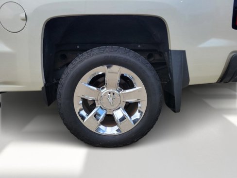 Used 2015 Chevrolet Silverado 1500 LT w/ Custom Sport Edition image 6