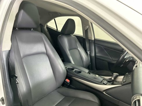 Used 2016 Lexus IS 300 AWD w/ Navigation System Package image 26