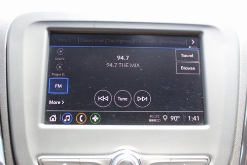 Used 2023 Chevrolet Equinox RS image 19