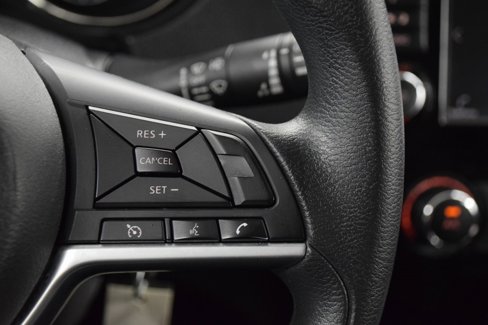 Used 2021 Nissan Rogue Sport S image 26