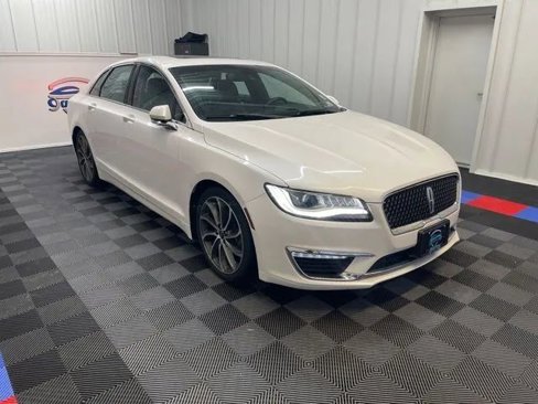 Used 2019 Lincoln MKZ Reserve w/ Reserve Plus Package image 2