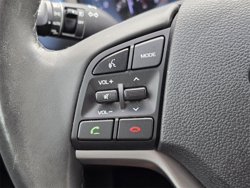 Used 2018 Hyundai Tucson Limited image 31
