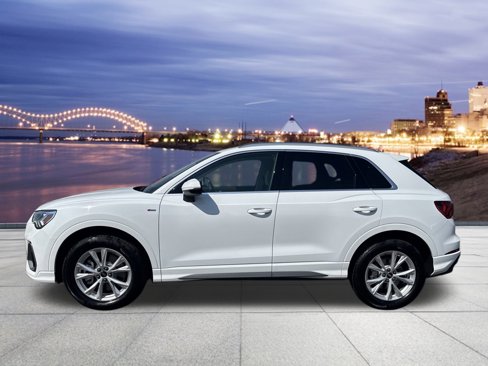 Certified 2025 Audi Q3 2.0T Premium w/ Convenience Package image 2