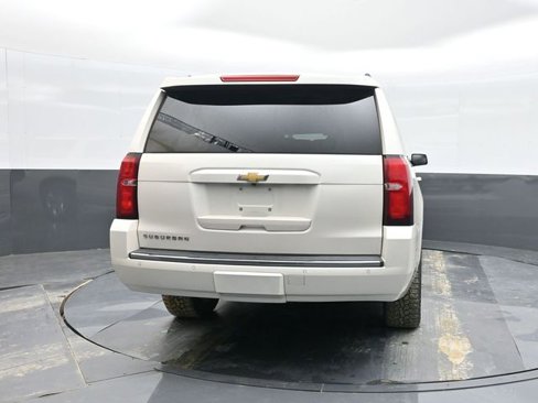 Used 2015 Chevrolet Suburban LTZ image 7