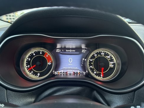 Used 2022 Jeep Cherokee Limited image 20