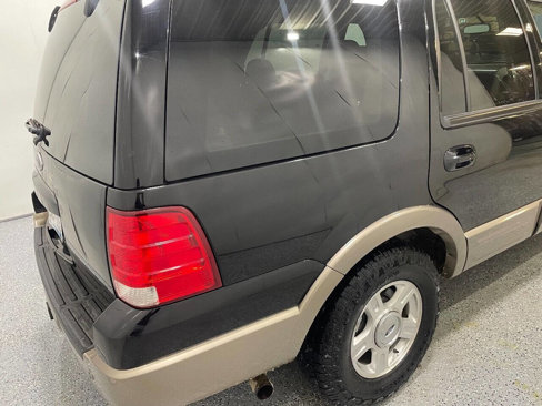 Used 2004 Ford Expedition Eddie Bauer image 8