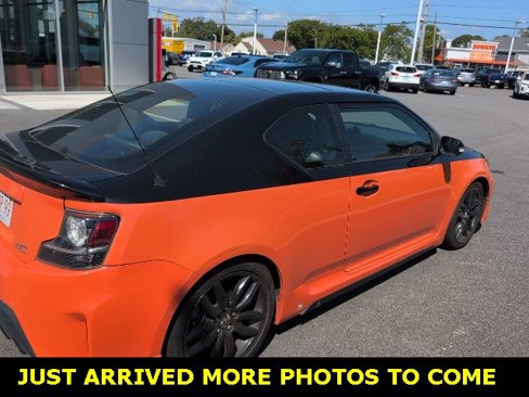 Used 2015 Scion tC image 4