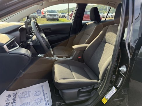 Used 2024 Toyota Corolla LE image 13