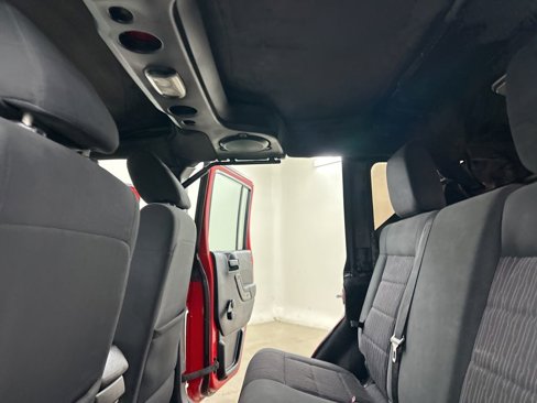 Used 2011 Jeep Wrangler Unlimited Sport w/ Connectivity Group image 26